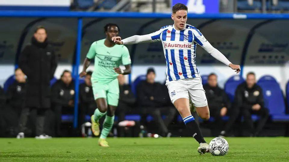 本面对的是 本面对的是