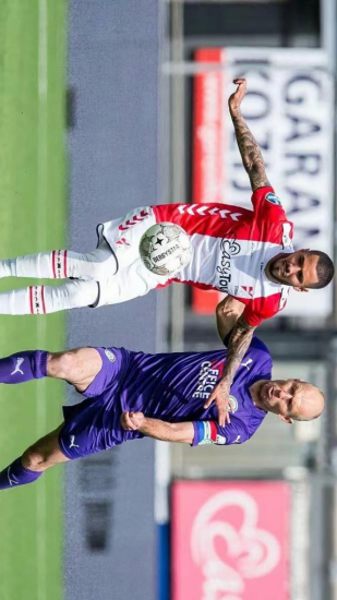 詹姆斯与库 詹姆斯与库